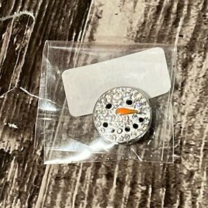Magnolia and Vine Snowman Snap Charm